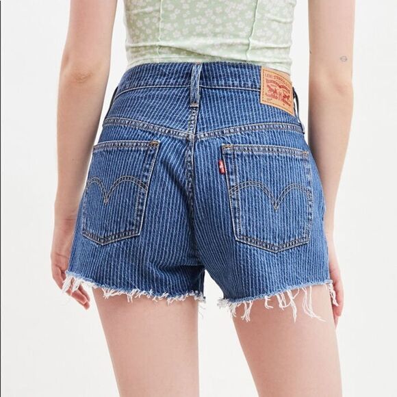 Levi's 501 Striped Denim Shorts Size 28 Waist NWOT - Picture 2 of 12